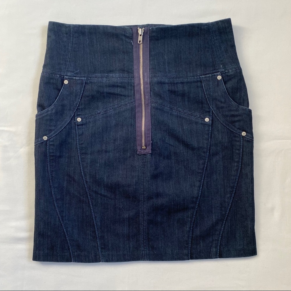 Le Chateau blue Denim Skirt with front zip
